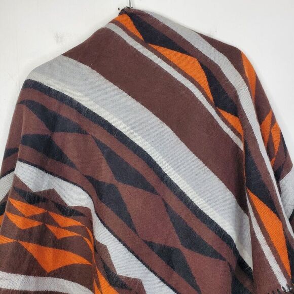 Old Navy Southwestern Poncho Western Farm Warm Aztec Fall Hayrack Womens OS - Picture 7 of 8